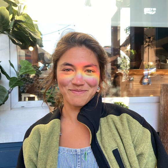 Meet the Posher Other - Meet your Posher, Emily